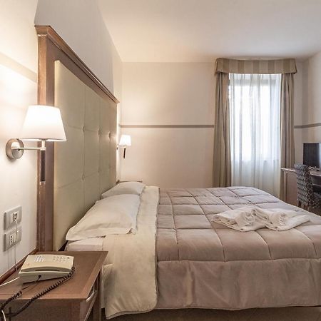 Hotel Vittorio Emanuele Sassari Exteriör bild