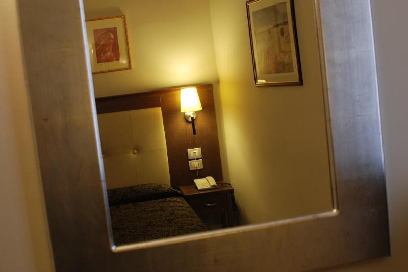 Hotel Vittorio Emanuele Sassari Exteriör bild