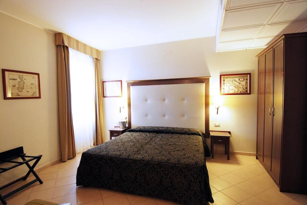 Hotel Vittorio Emanuele Sassari Exteriör bild