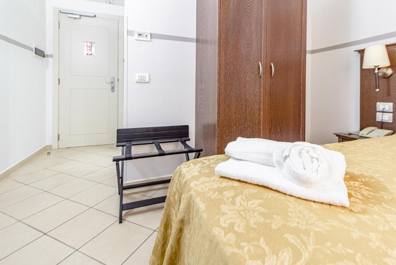 Hotel Vittorio Emanuele Sassari Exteriör bild